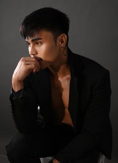 Asian Top Rated FuckerXxx - Acompañantes masculino in Singapore Photo 10 of 28