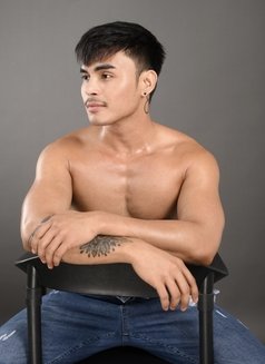 Asian Top Rated FuckerXxx - Male escort in Singapore Photo 14 of 28