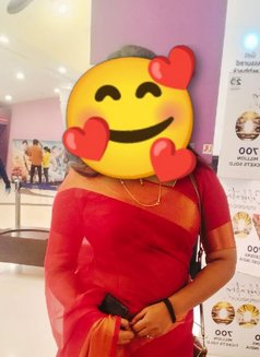 Coimbatore college girls - escort in Coimbatore Photo 3 of 5