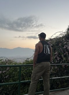 Cold11 - Male escort in Kathmandu Photo 1 of 2