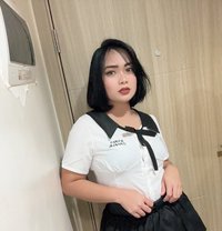 Coleen - escort in Makati City Photo 11 of 13