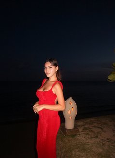 Coleen - Acompañantes transexual in Manila Photo 1 of 5