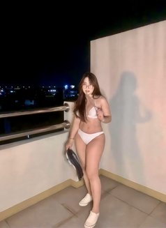 Coleng - Transsexual escort in Manila Photo 5 of 6