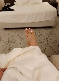 Colin - masseuse in Dubai Photo 3 of 3