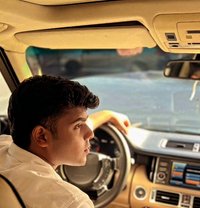 Collar Me - Acompañantes masculino in Sharjah