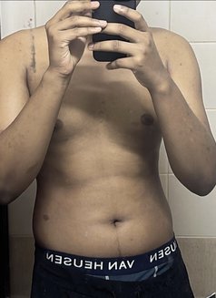 College Boy - Male escort in Dubai Photo 1 of 2