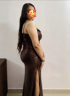 College Girl - Avni Independent Escort - escort in New Delhi Photo 4 of 15