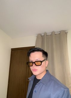 Collins - Male escort in Budapest Photo 1 of 6