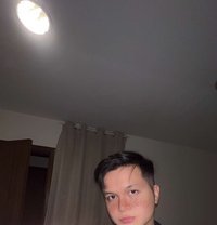 Collins - Acompañantes masculino in Budapest