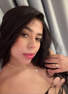 Colombian Michelle Cim Latin Machine - puta in Doha Photo 8 of 14