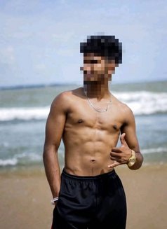 Colombo Couple and Ladies Massage - Male escort in Colombo Photo 1 of 1