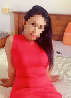 Colombo _ Negombo escort - puta in Colombo Photo 4 of 10
