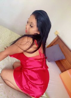 Colombo _ Negombo escort - puta in Colombo Photo 5 of 10