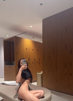 Come and get me daddy - escort in Dubai Photo 12 of 12