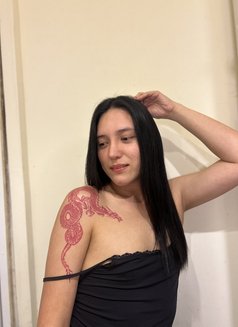 Come to relax with cherry - Transsexual escort in Singapore Photo 6 of 6