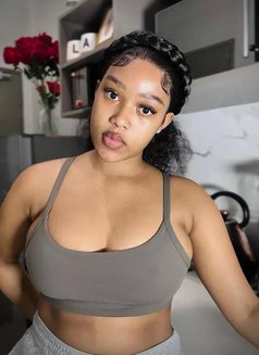 Comfort Luxury Spa - puta in Doha Photo 3 of 3