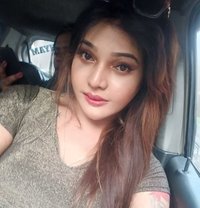 VeRsAtiLE RoS£ - Transsexual escort in Varanasi