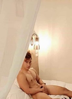 Young And Wild World Traveller - Male escort in Makati City Photo 13 of 15