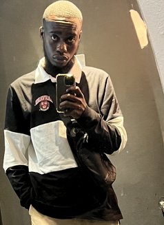 Comofort - Male escort in Pretoria Photo 1 of 3