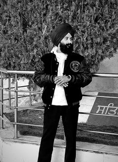 COMPANION FOR LONELY FEMALES - Male escort in Guwahati Photo 3 of 3