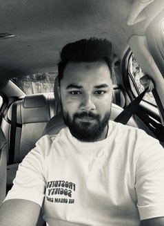 “Confident,Charismatic&Unforgettable” - Male escort in Kolkata Photo 4 of 4