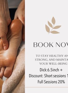 “Confident,Charismatic&Unforgettable” - Acompañantes masculino in Mumbai Photo 6 of 6