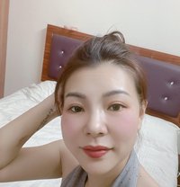 Miu Lee - puta in Chennai