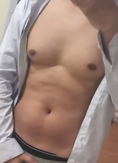 Considerate - Male companion in Chiang Mai Photo 2 of 6