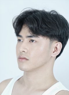 Coocoo - Male escort in Seoul Photo 5 of 6