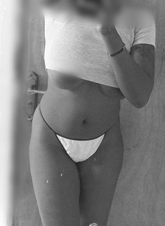 Cookie - escort in Nairobi Photo 2 of 5
