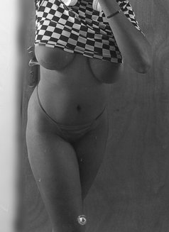 Cookie - escort in Nairobi Photo 1 of 4
