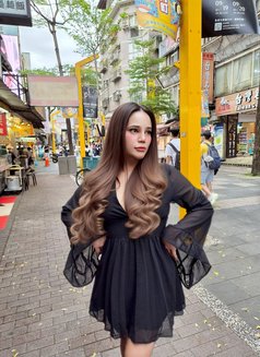 Cookiee - Transsexual escort in Taipei Photo 23 of 24