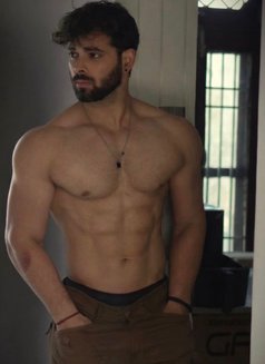 Cool Cat - Male escort in Mumbai Photo 1 of 5