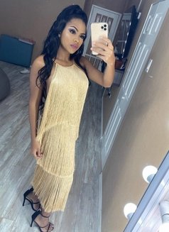 Cool girl - escort in Doha Photo 6 of 7