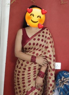 Cool Housewife for meet🥀cam - escort in New Delhi Photo 15 of 18
