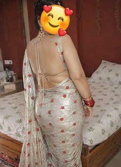 Cool Housewife for meet🥀cam - escort in New Delhi Photo 18 of 18