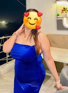Cool Housewife for Meet🥀cam - escort in New Delhi Photo 6 of 16