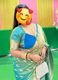 Cool Housewife for Meet🥀cam - escort in New Delhi Photo 8 of 16