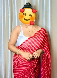 Cool Housewife for Meet🥀cam - escort in New Delhi Photo 10 of 16