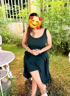 Cool Housewife for Meet🥀cam - escort in New Delhi Photo 14 of 16