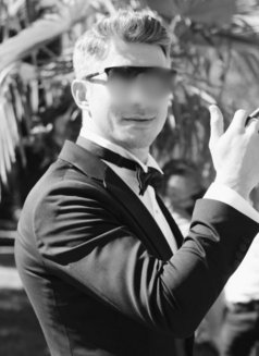 Cool Max - Male escort in İstanbul Photo 7 of 9