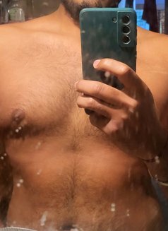 Coolhk77 - Male escort in Pune Photo 2 of 3