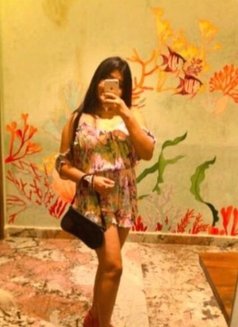 *Nidhi*Goa girl (Cam service) - puta in Hyderabad Photo 13 of 17