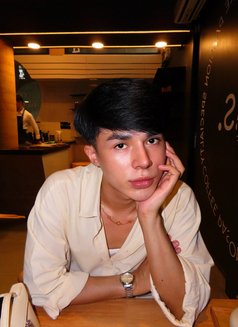 Copter - Male escort in Bangkok Photo 2 of 10