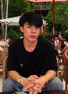 Copter - Male escort in Bangkok Photo 3 of 10