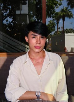 Copter - Acompañantes masculino in Bangkok Photo 10 of 10