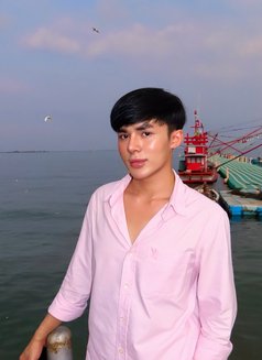 Copter - Acompañantes masculino in Bangkok Photo 11 of 11