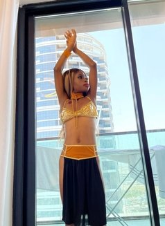 Cora the switch. Poppers - escort in Dubai Photo 9 of 12