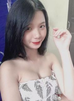 Cora - escort in Kuala Lumpur Photo 1 of 3