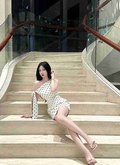 Cora - puta in Kuala Lumpur Photo 1 of 3